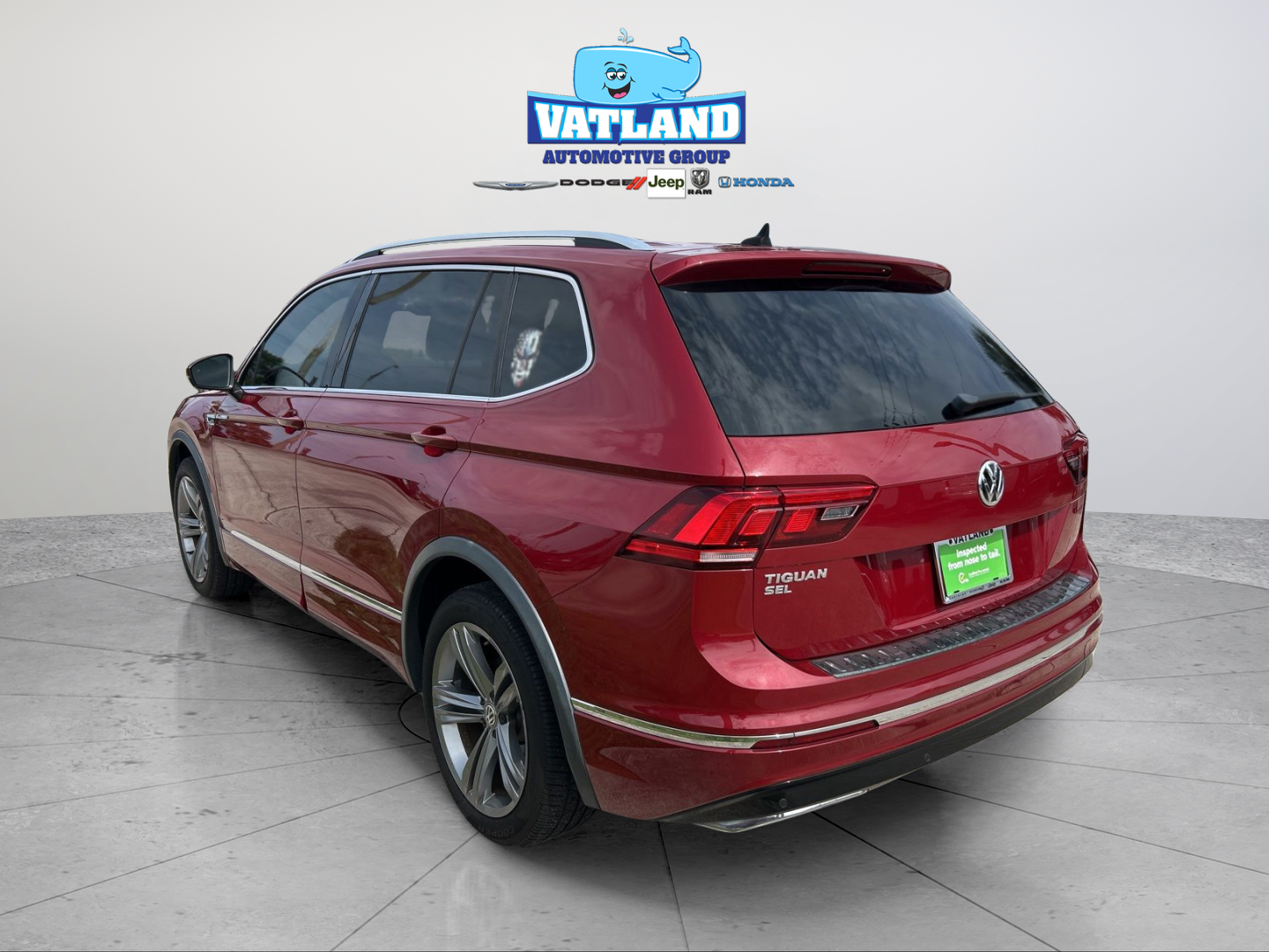 Used 2019 Red Volkswagen 2.0T SEL R-Line image 3