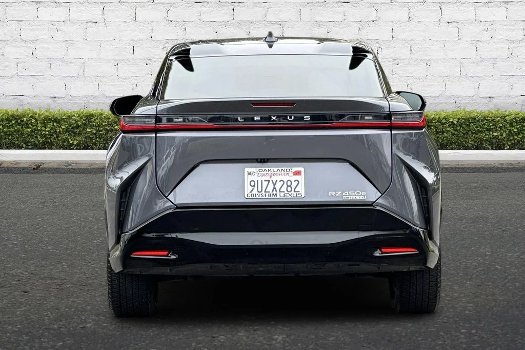 Used 2025 Gray Lexus  image 5