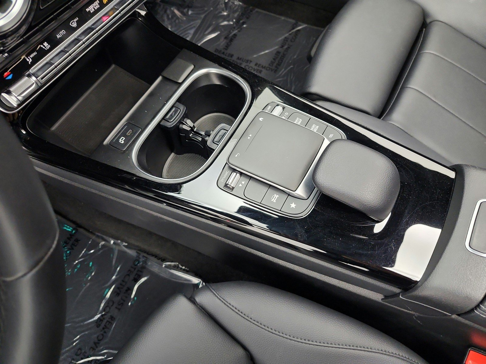 Used 2023 Digital White Metallic Mercedes-Benz CLA 250 Coupe image 11