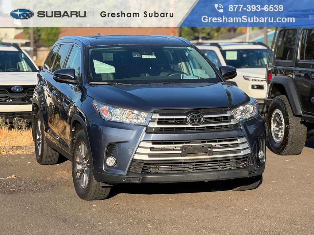 Used 2019 Shoreline Mist Toyota XLE image 1