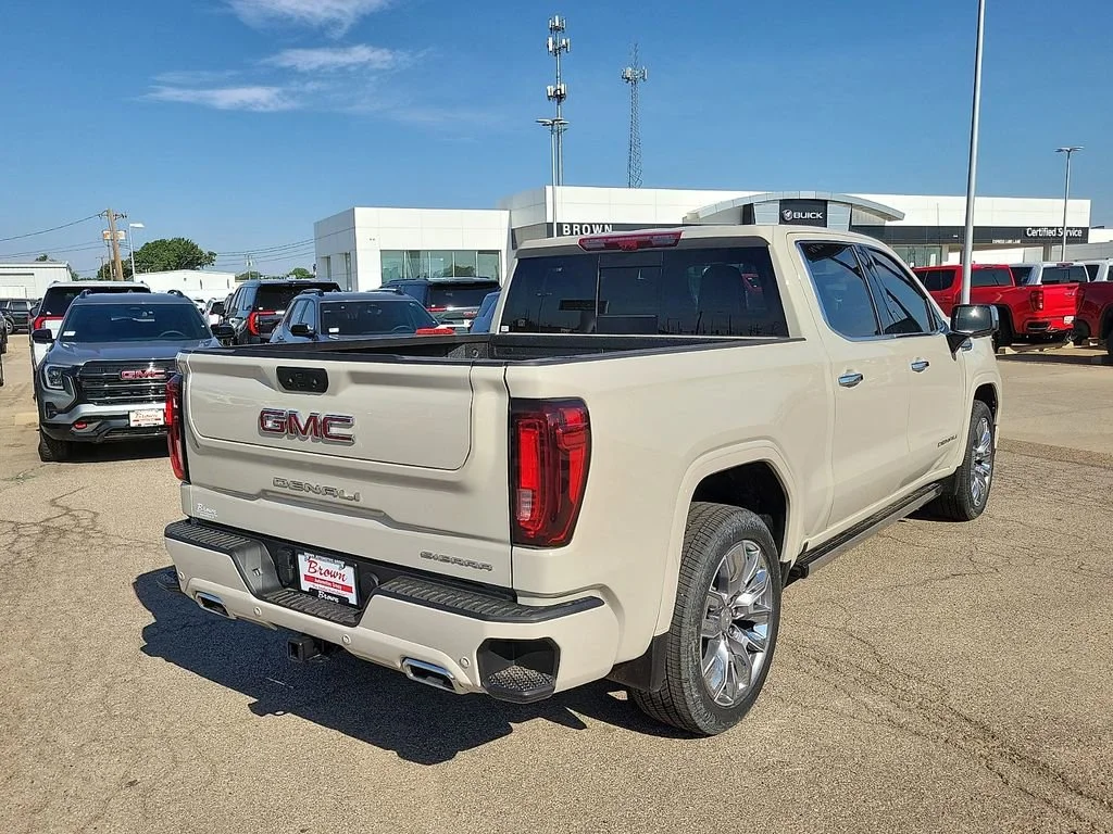 2026 GMC Sierra 1500 Denali - Photo 10