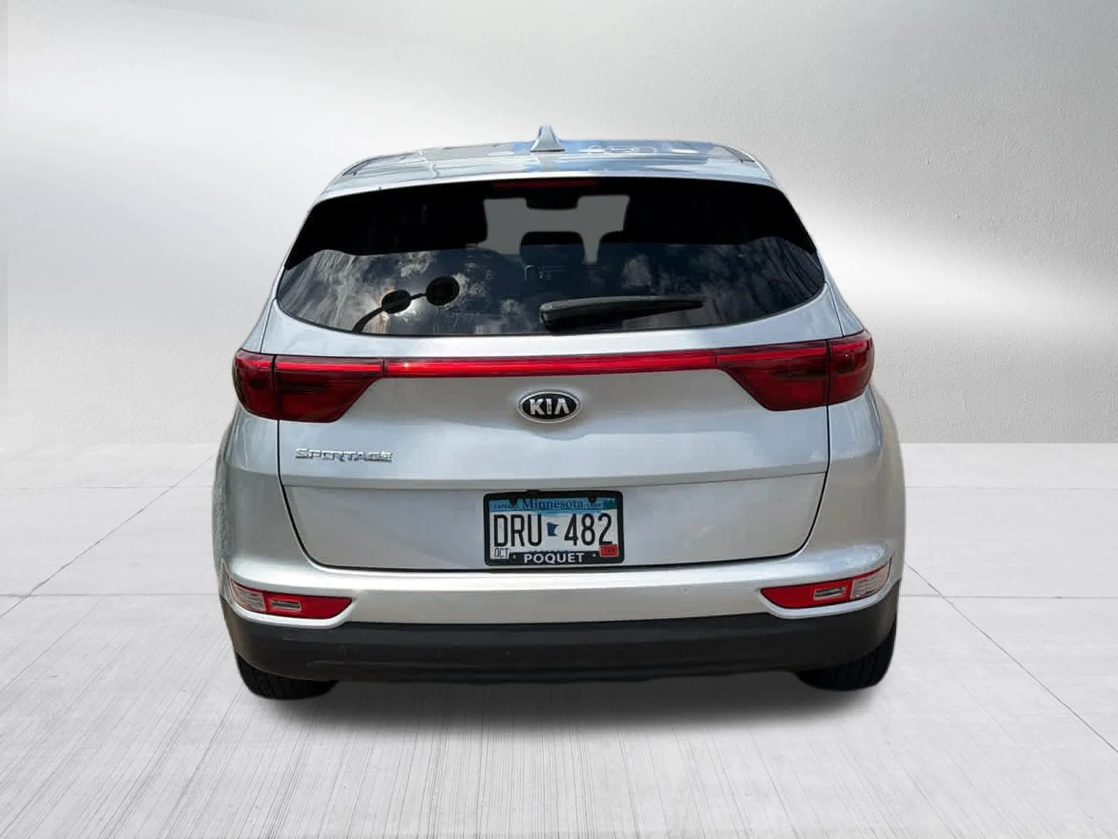 Used 2019 Sparkling Silver Kia LX image 7