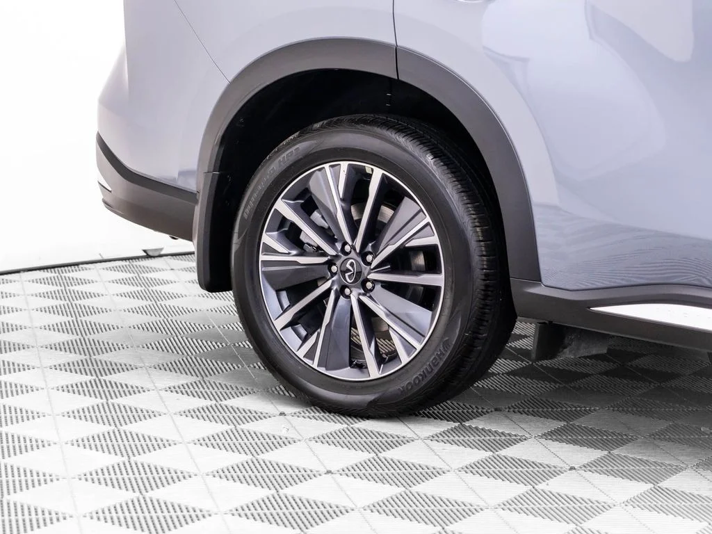 New 2026 Gray INFINITI LUXE image 36