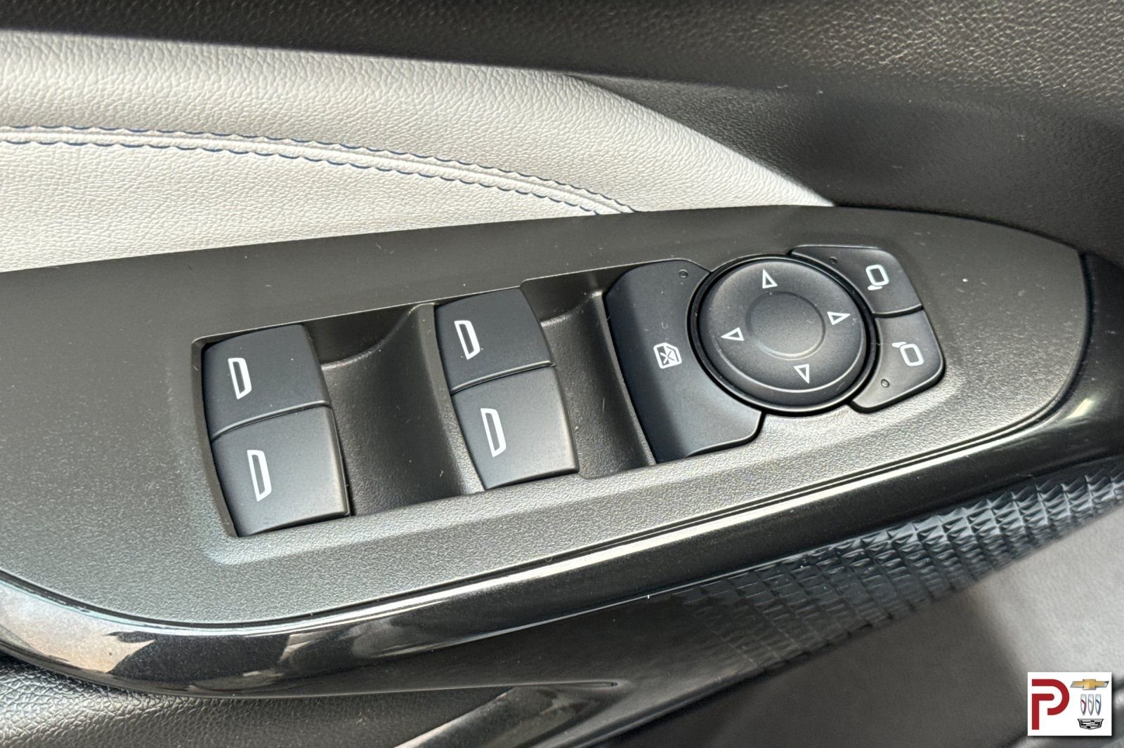 Used 2025 Gray Chevrolet LT image 12