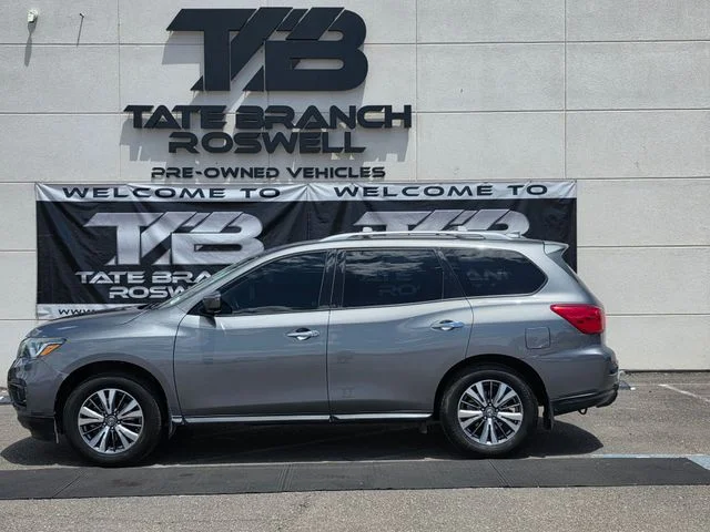 Used 2020 Gray Nissan S image 11