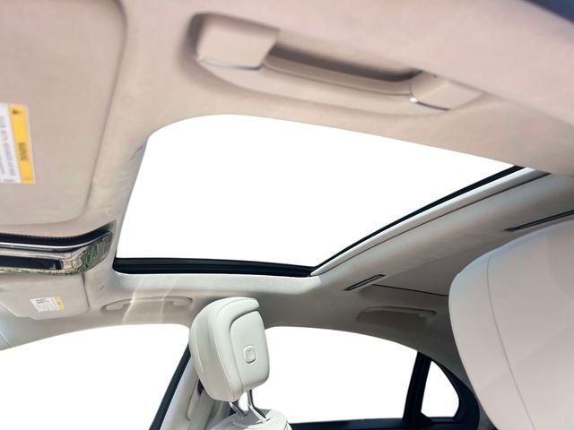 Certified Used 2022 Black Mercedes-Benz S 580 image 22