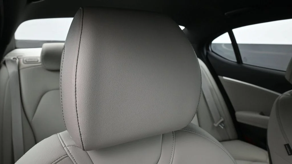 Used 2023 Gray Genesis 2.0T image 18