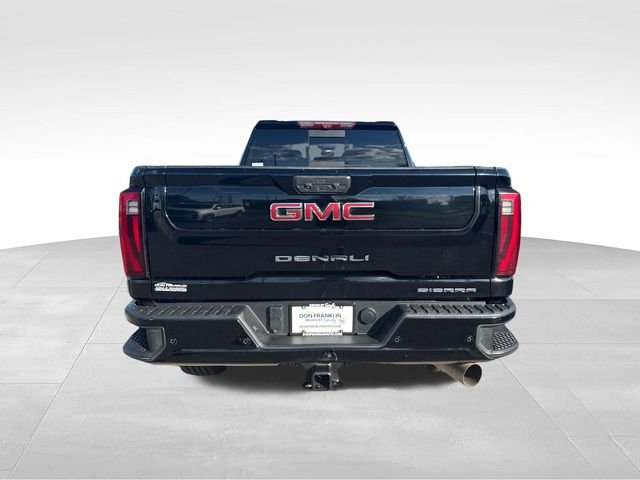 Used 2024 Black GMC Denali image 4