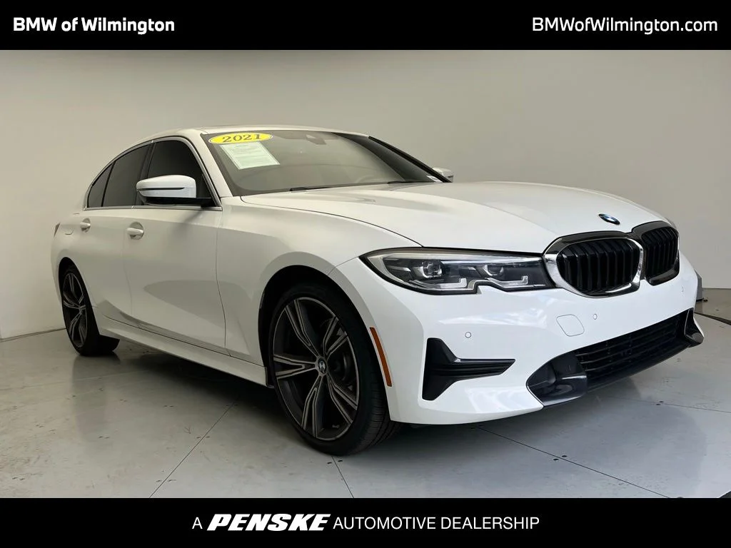 2021 BMW 3 Series 330i Sedan's photo