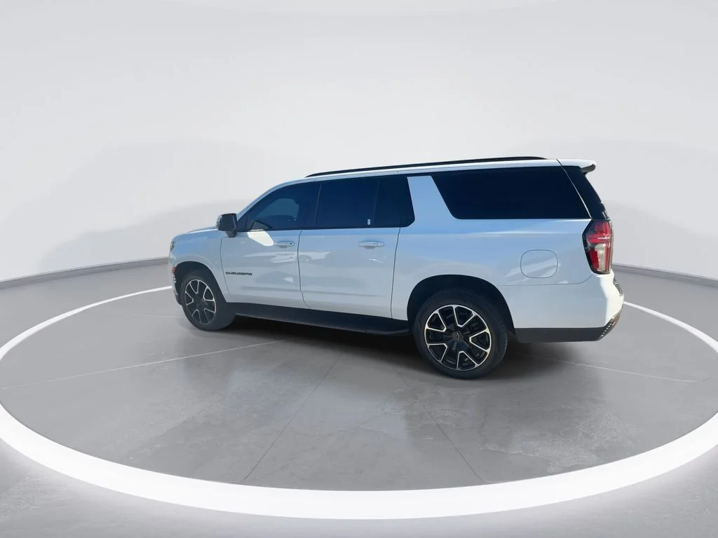 Used 2022 White Chevrolet RST image 6
