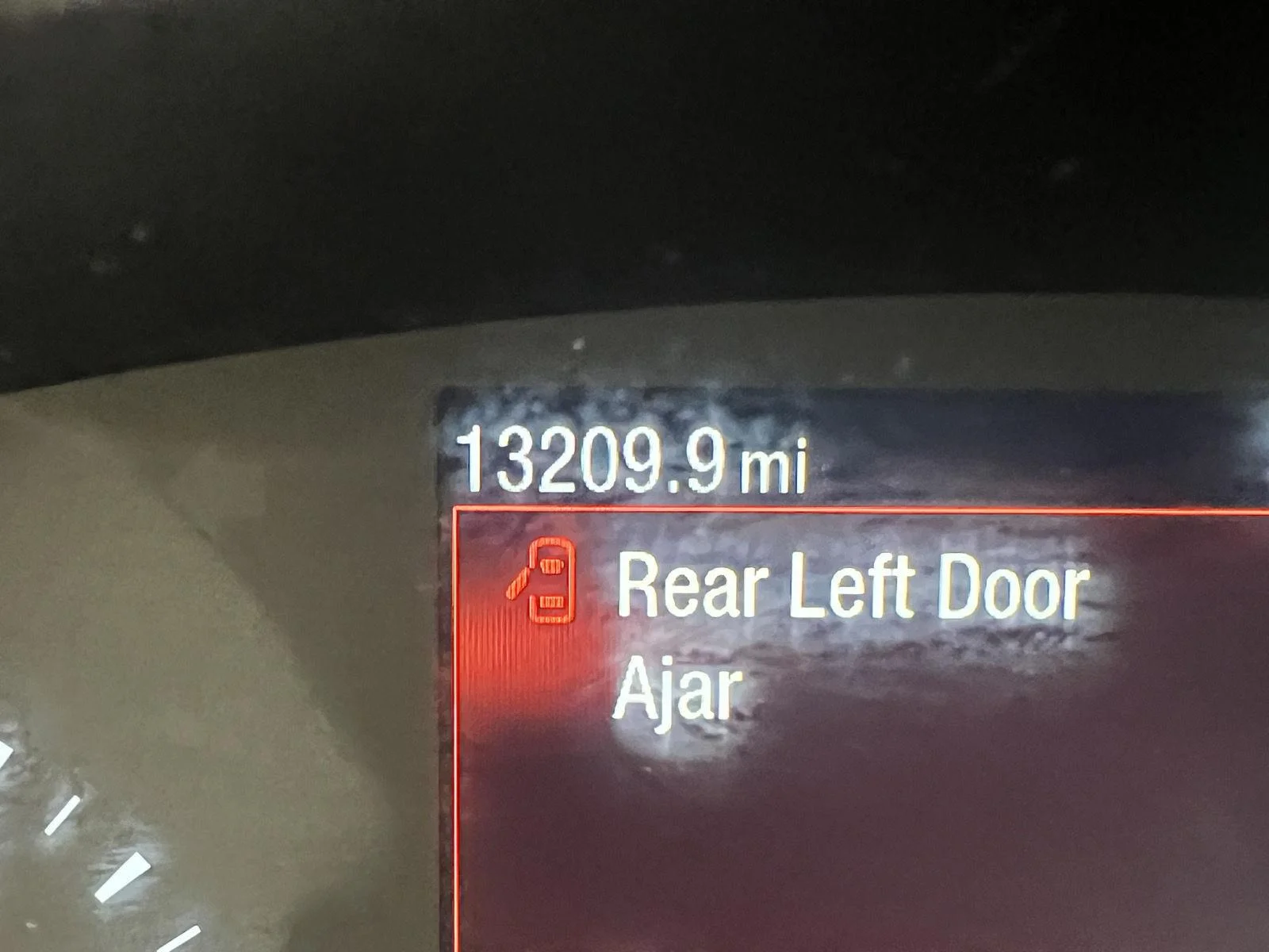 Used 2022 Agate Black Ford SE image 18