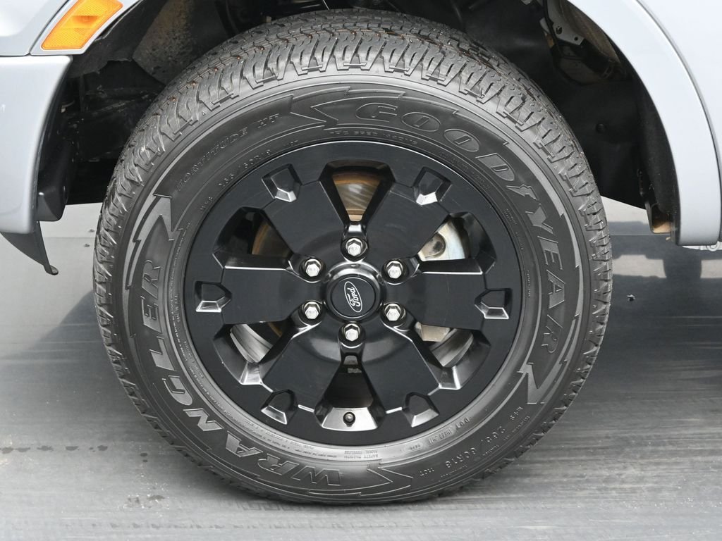 Used 2022 Silver Ford XLT image 29