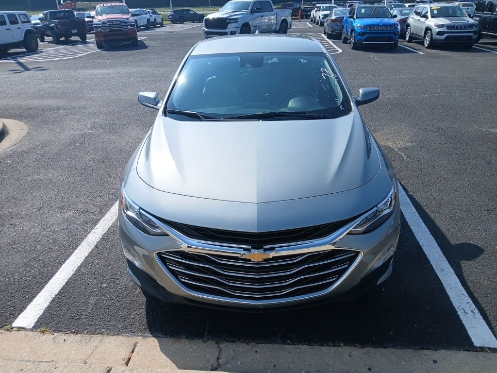 2024 Chevrolet Malibu 2LT's photo