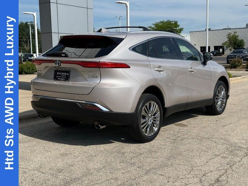 Used 2021 Titanium Toyota XLE image 3