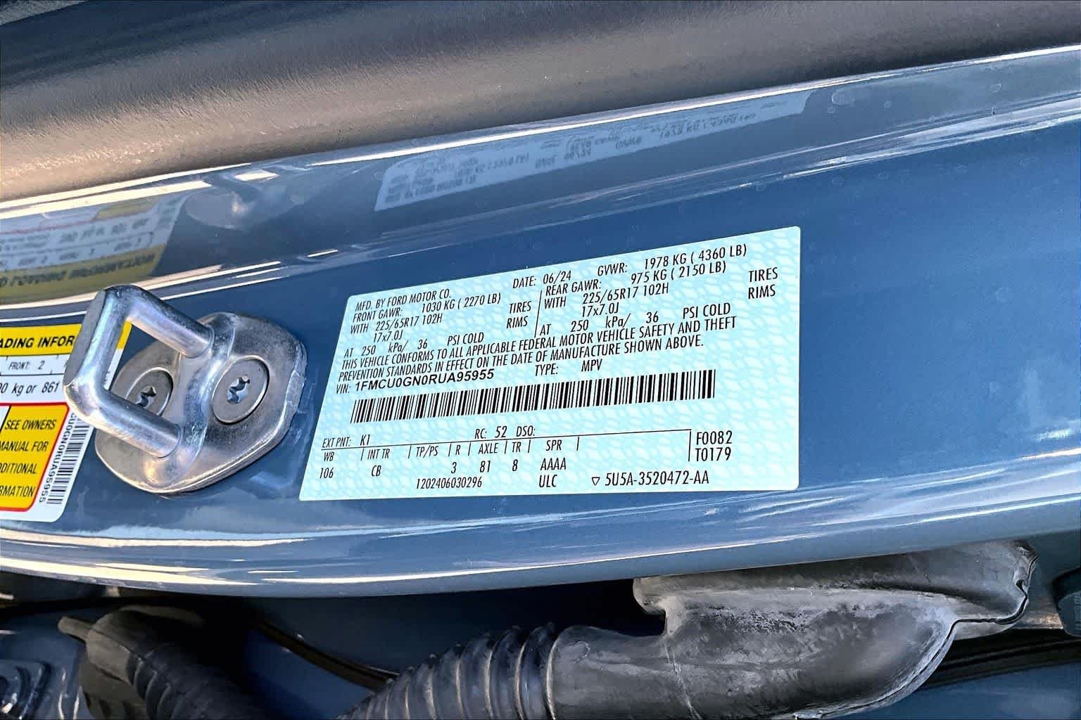 Used 2024 Vapor Blue Metallic Ford Active image 34