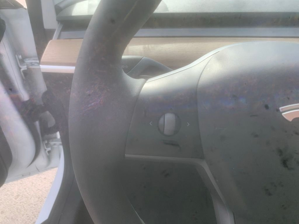 Used 2021 White Tesla Standard Range Plus image 14