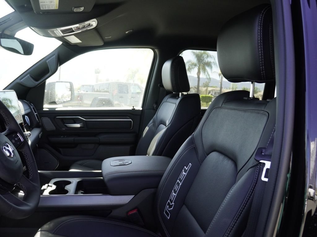 New 2026 Diamond Black Crystal Pearl-Coat Exterior Paint RAM Rebel image 18