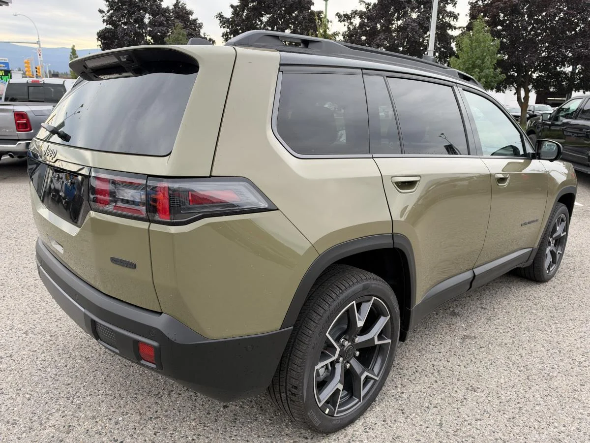 New 2026 41 (pj5) Jeep Overland image 8