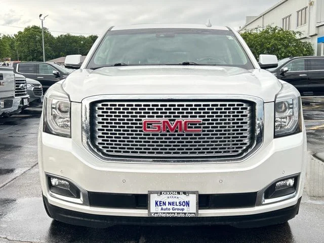 Used 2017 White Frost GMC Denali image 2