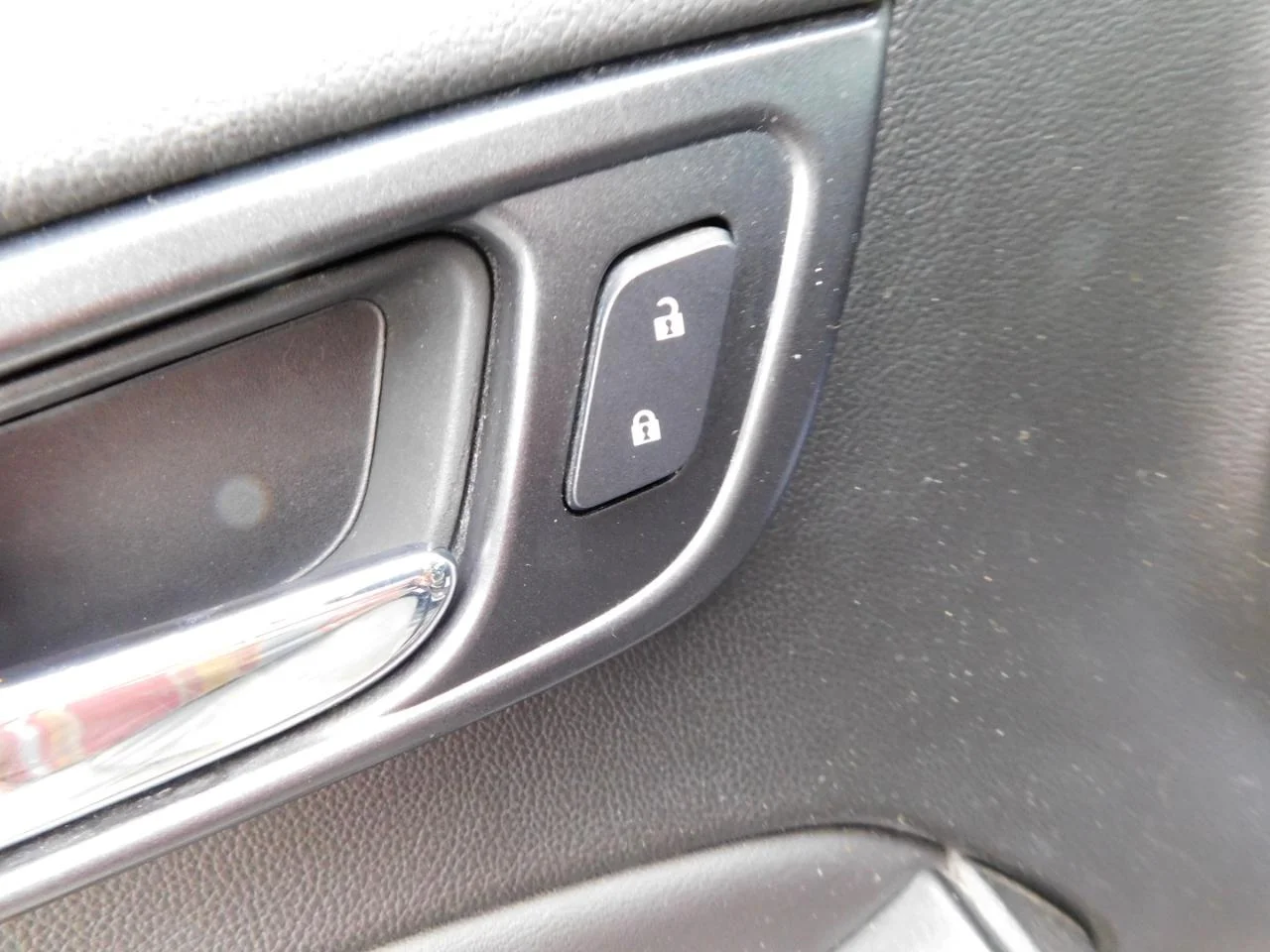 Used 2020 Black Chevrolet 2WD 4DR LT image 33