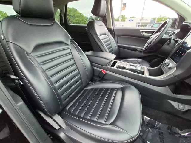 Used 2024 Black Ford SEL image 34