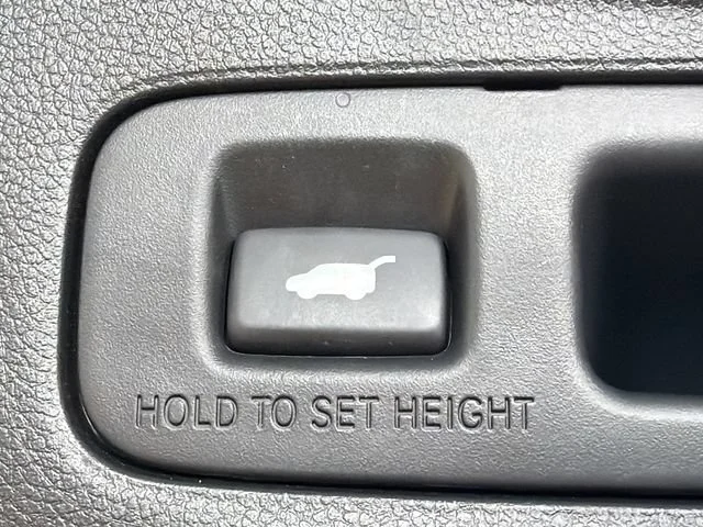 Used 2024 Gray Honda EX-L 2WD image 19