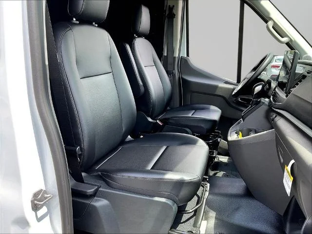 New 2026 Oxford White Ford Cargo Van image 47