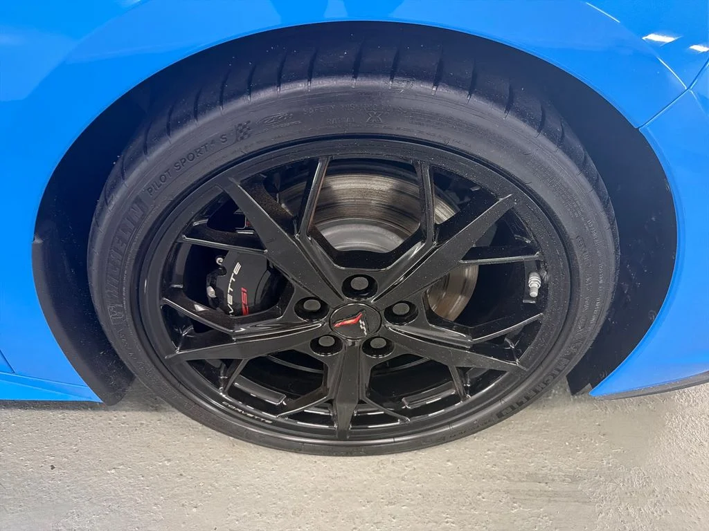 Used 2021 Blue Chevrolet Stingray image 4