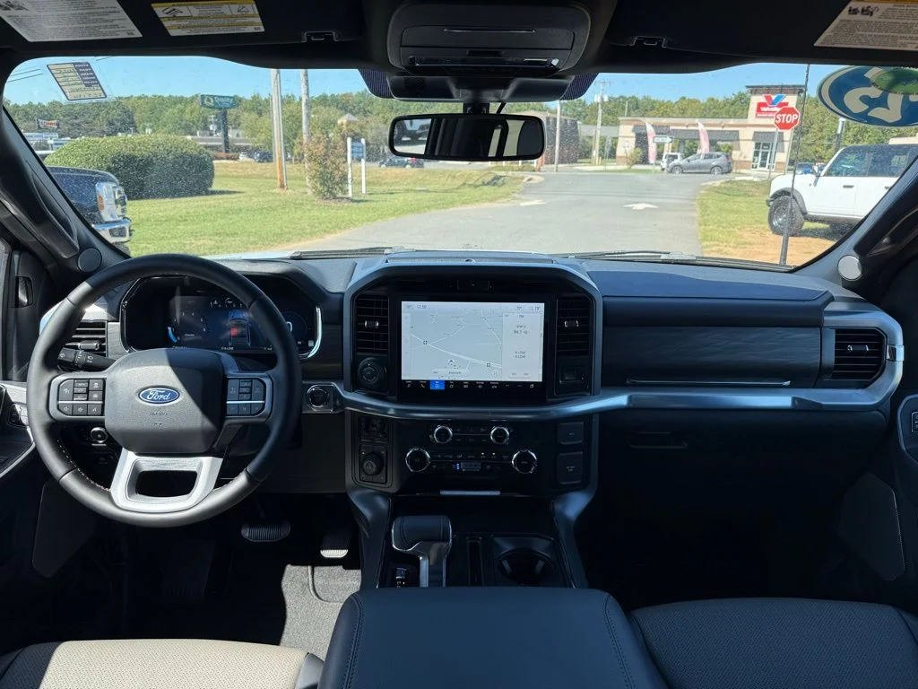 New 2025 White Ford Lariat image 45