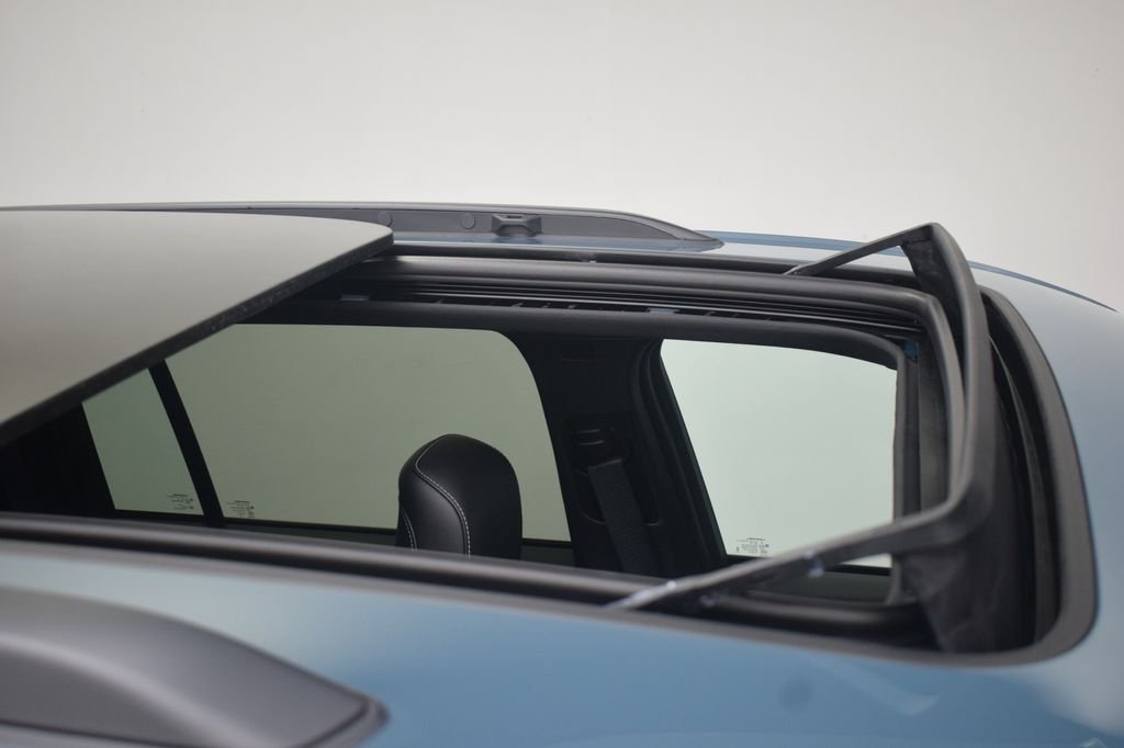 New 2027 Steel Blue Paint Jeep Limited image 10
