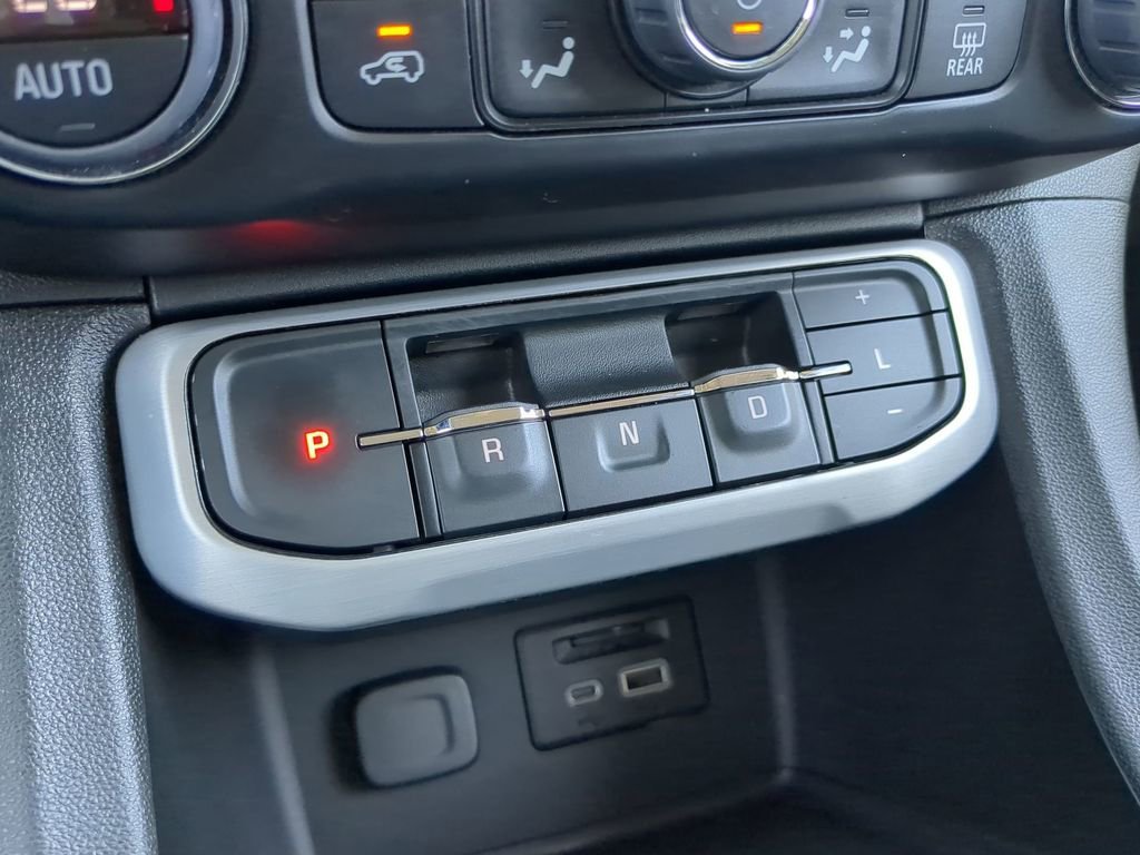 2023 GMC Acadia SLT - Photo 27