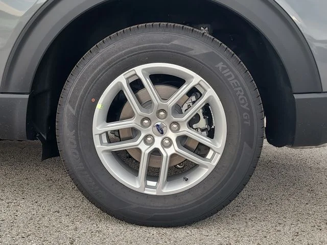 New 2026 Gray Metallic Ford Active image 9