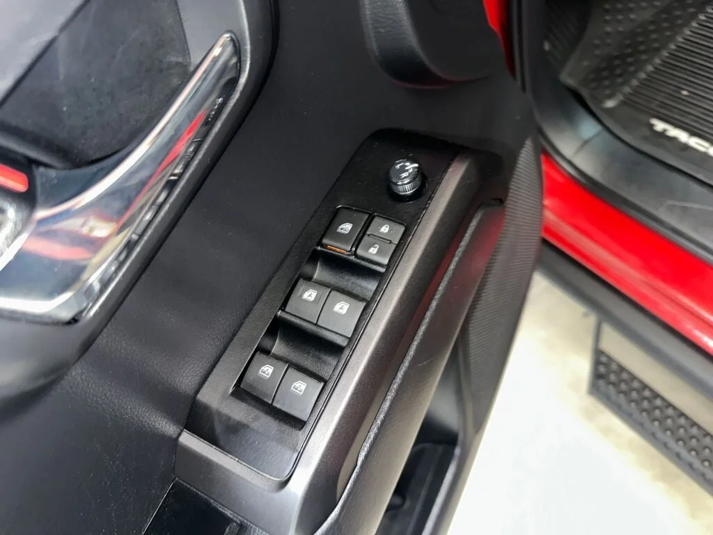 2023 Toyota Tacoma TRD Off Road - Photo 9