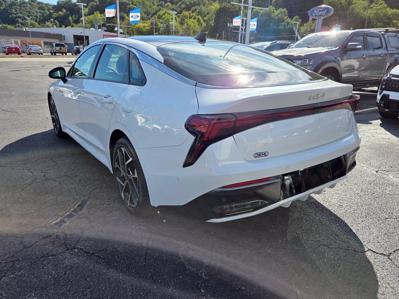 Used 2026 White Kia EX image 5