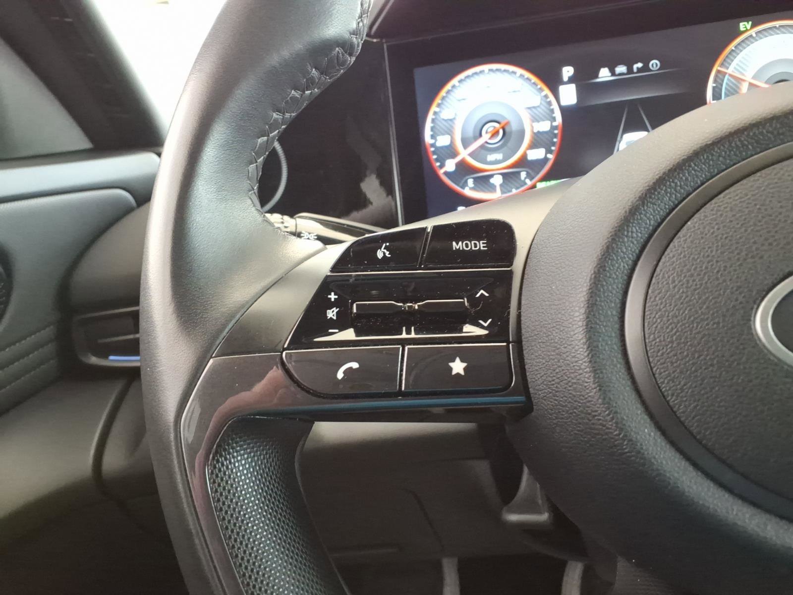 2025 Hyundai Elantra Blue - Photo 29
