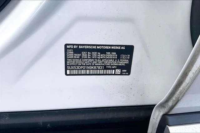 Certified Used 2022 Mineral White Metallic BMW xDrive30i image 3