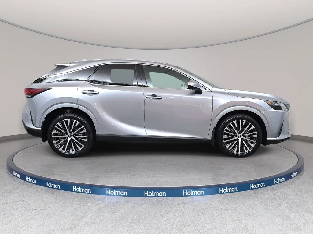 New 2026 Iridium Lexus PREMIUM PLUS image 4