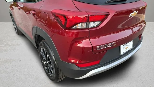 Used 2023 Crimson Metallic Chevrolet LT image 35