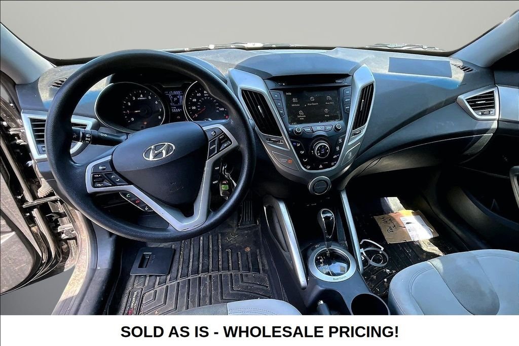 Used 2012 Black Hyundai Base image 7