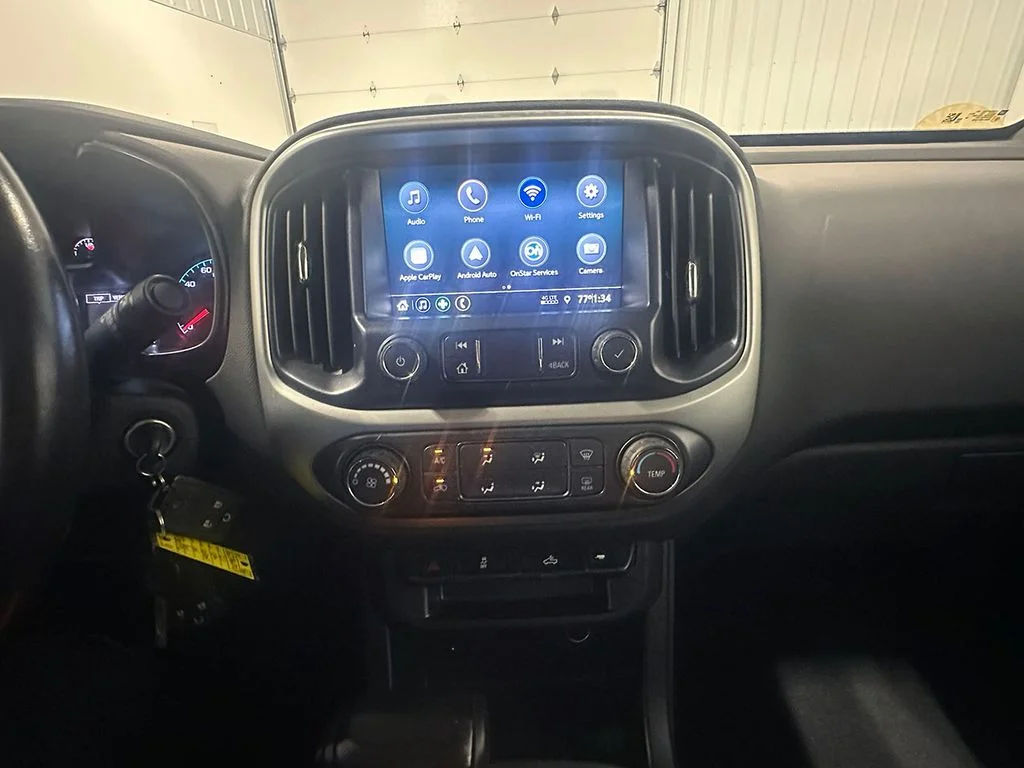 Used 2021 Gray Chevrolet LT image 29