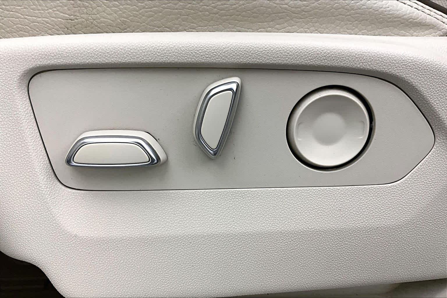 2022 GMC Yukon XL Denali - Photo 32