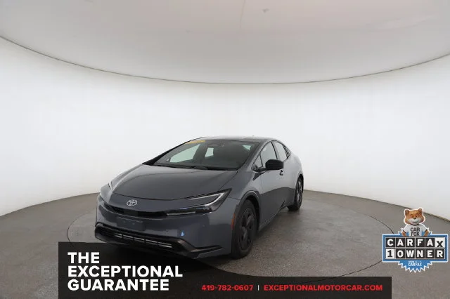 2025 Toyota Prius LE