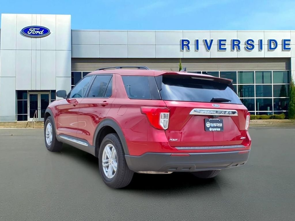 Used 2023 Red Metallic Ford XLT image 5