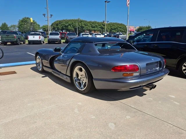 Used 2000 Silver Dodge RT/10 image 5