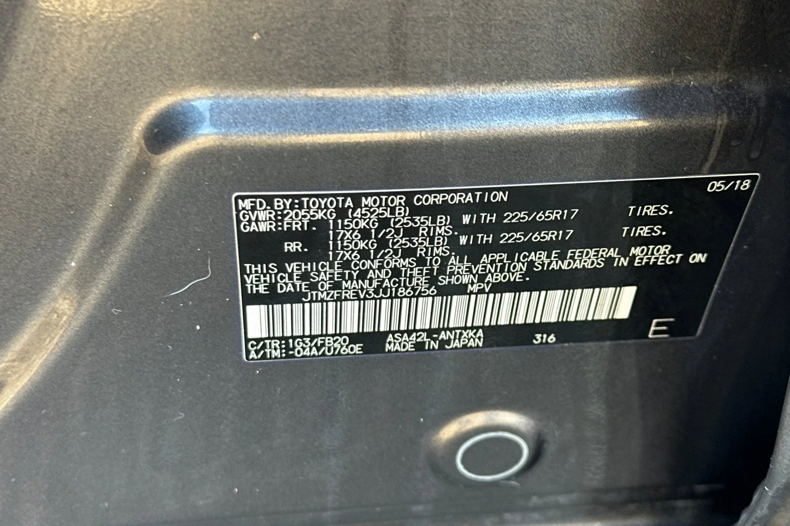 Used 2018 Gray Toyota LE image 23