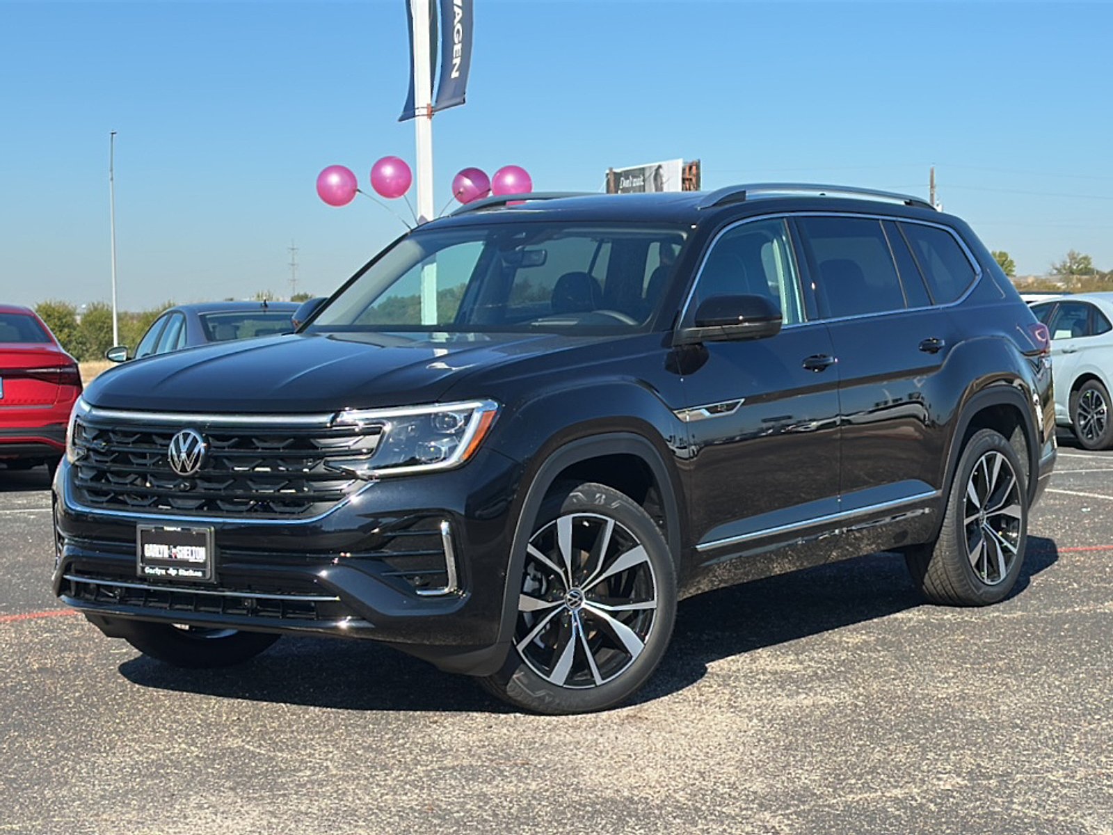 2026 Volkswagen Atlas SEL Premium R-Line photo 2
