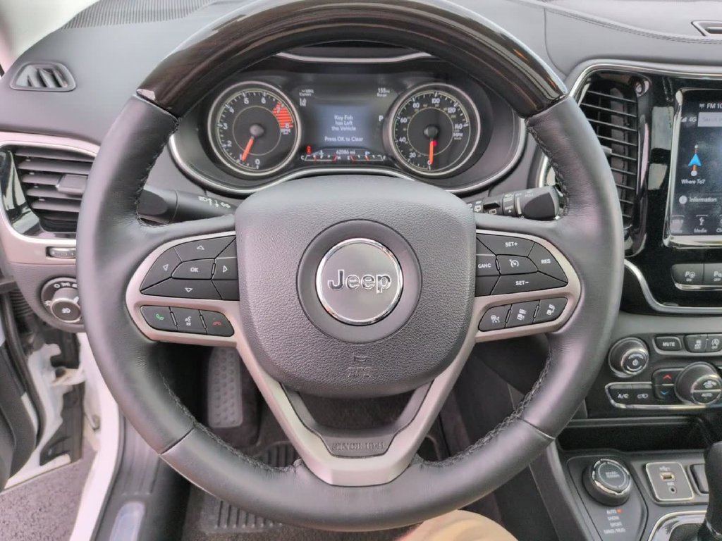 Certified Used 2019 White Jeep Overland image 19
