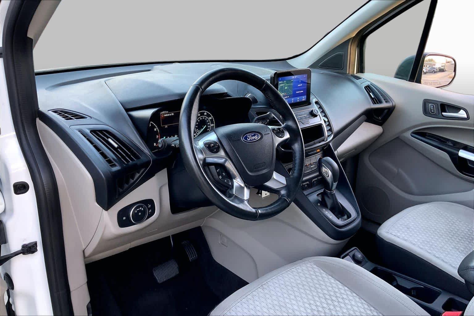 Used 2023 Frozen White Ford XLT image 16