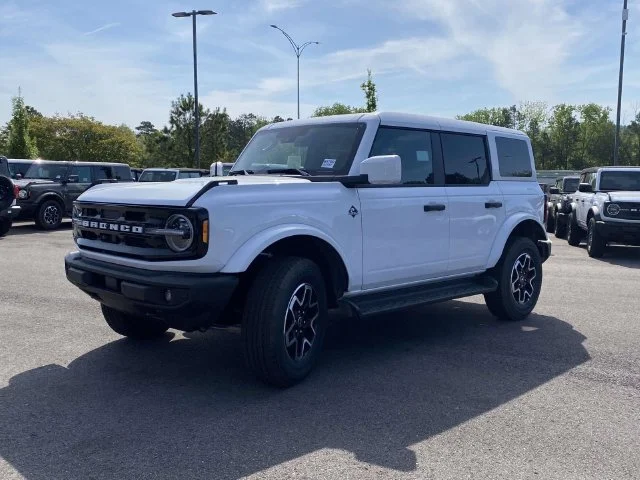 New 2026 White Ford Outer Banks image 7