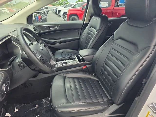Used 2019 White Ford SEL image 16